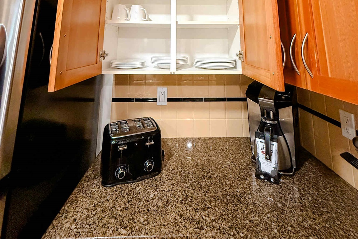 Fully stocked and well appointed kitchen