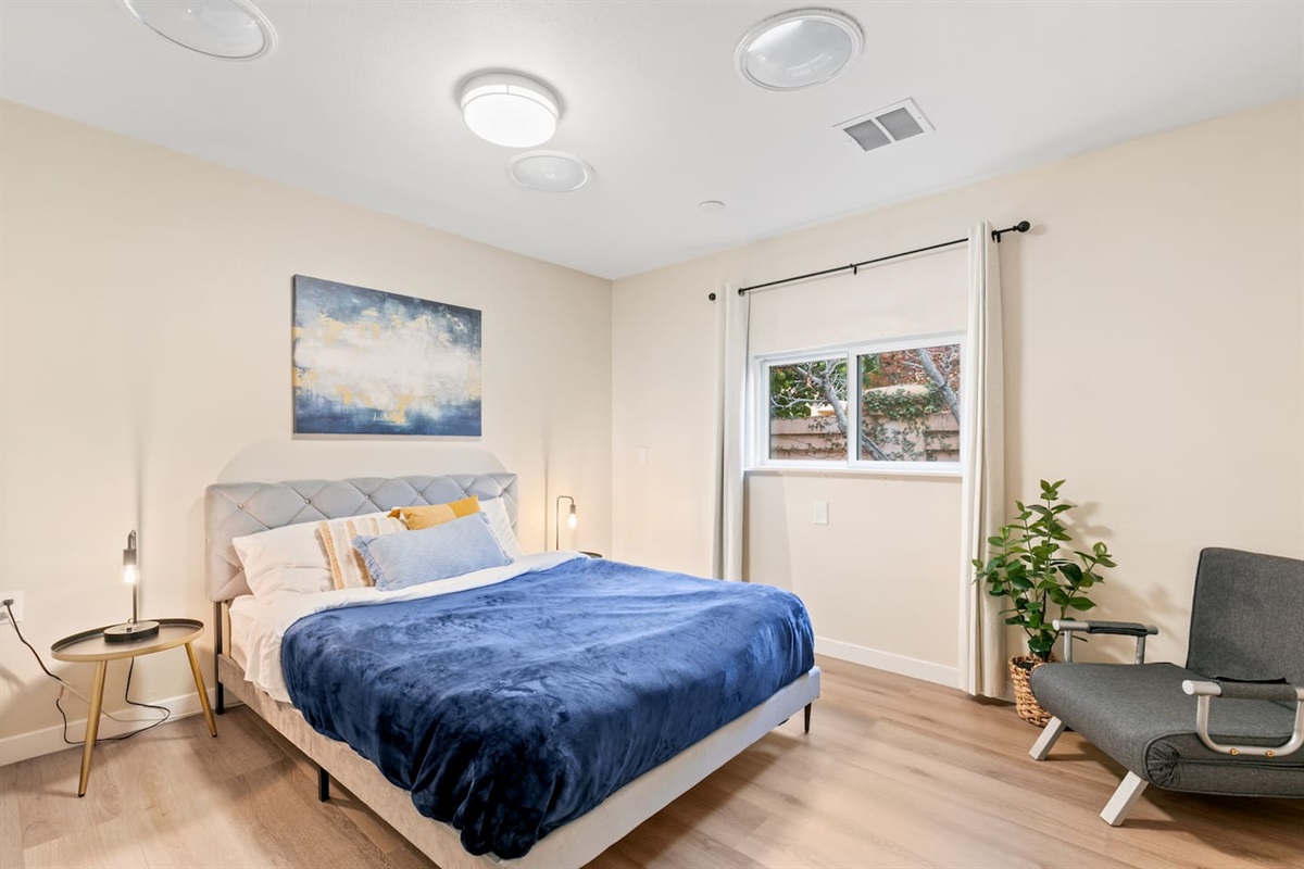 Queen Bed
