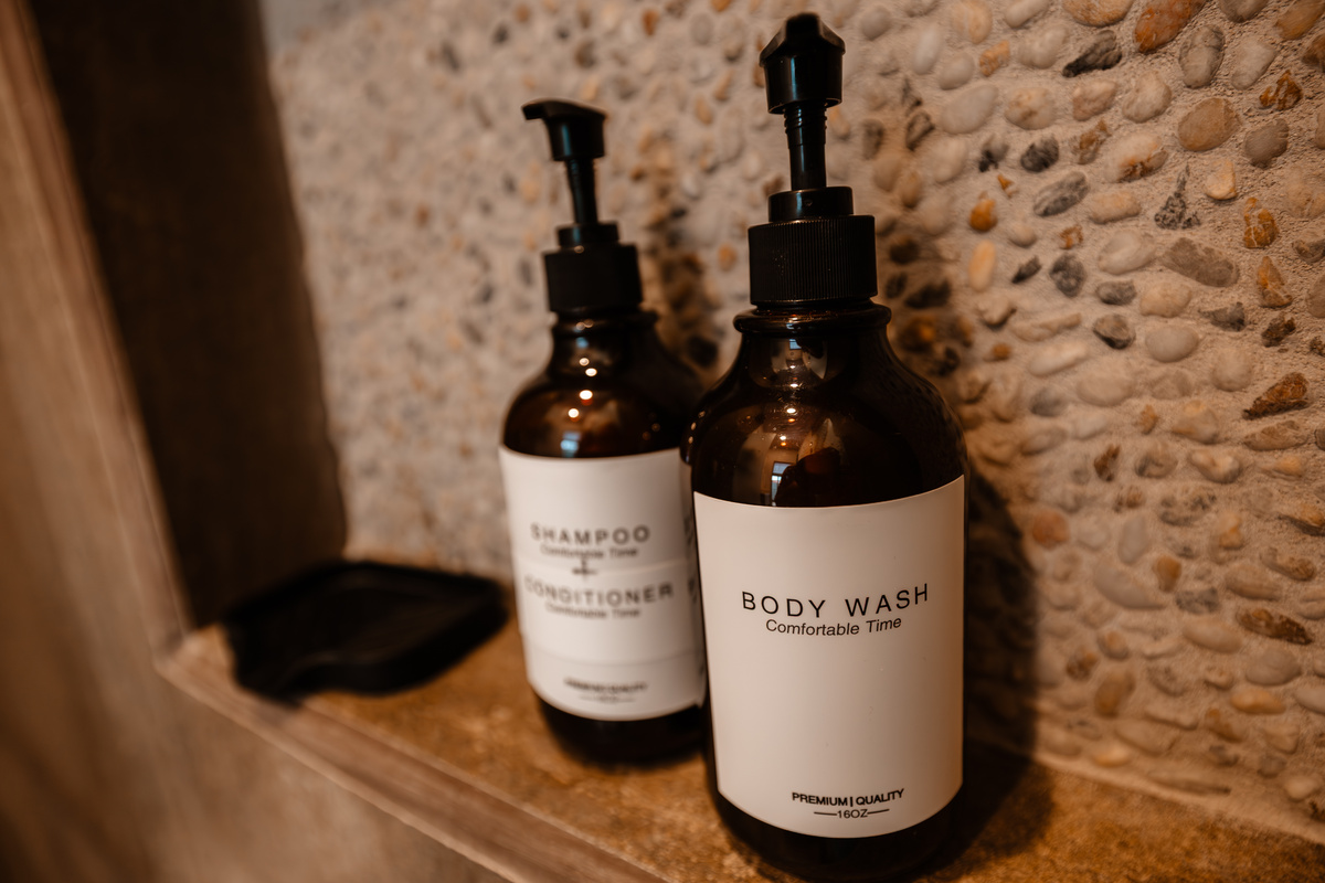 All bathrooms include body wash and conditioning shampoo.