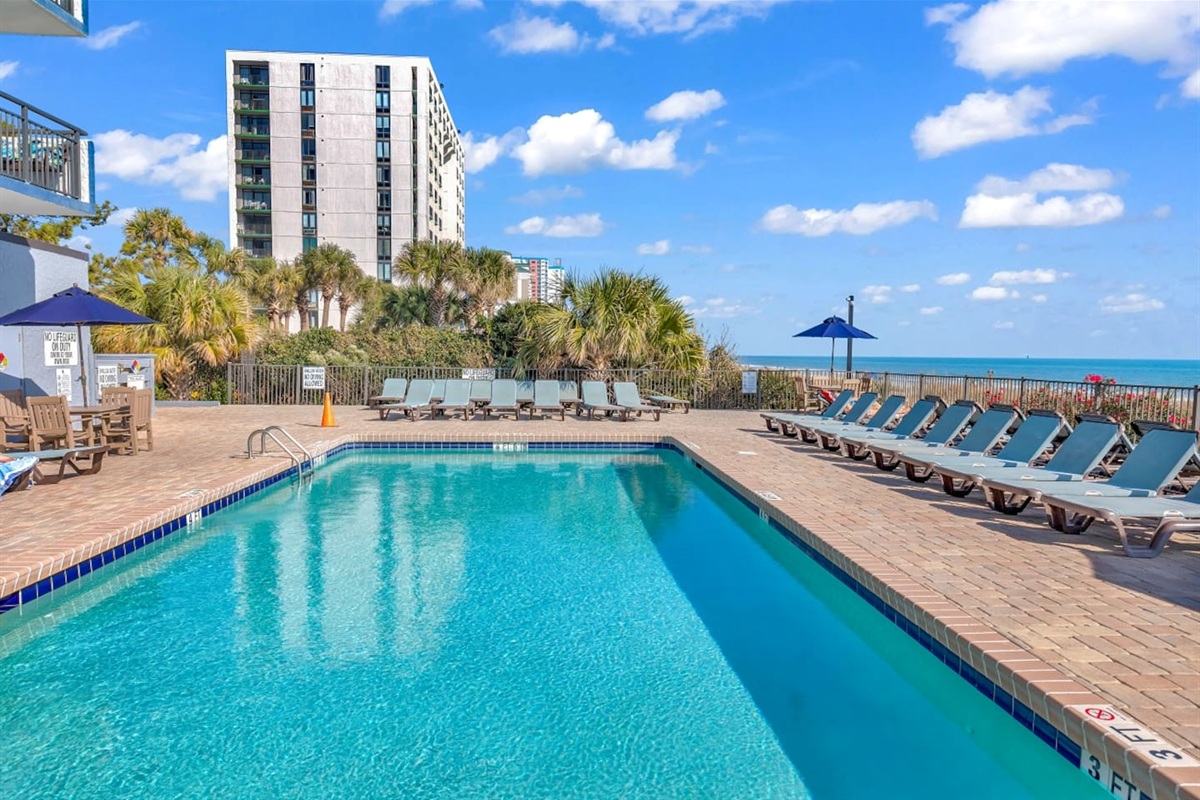Ocean Front Pool!