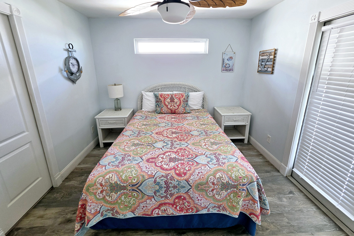 Bedroom 2 with queen bed