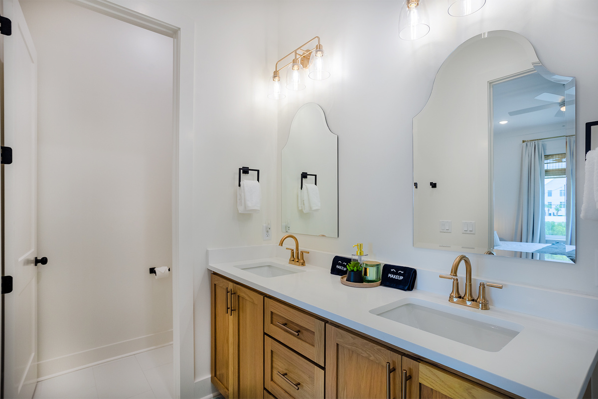Ensuite