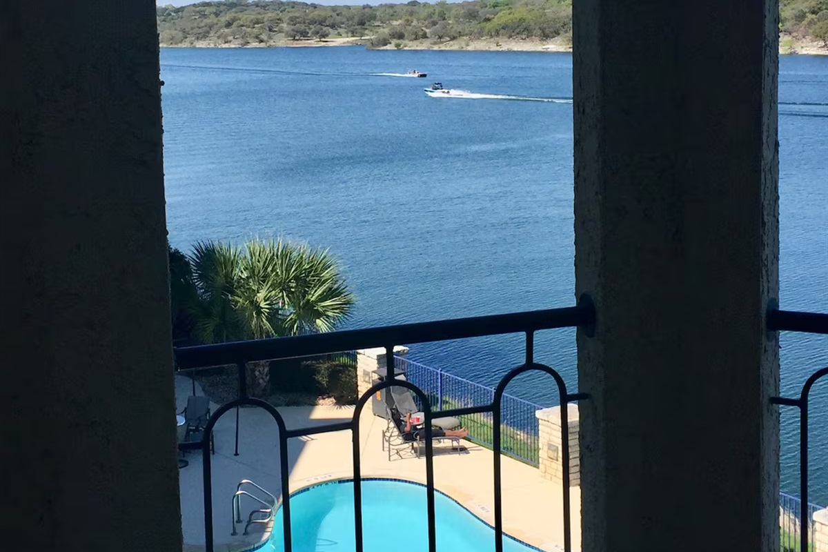 Easy access to South Pool