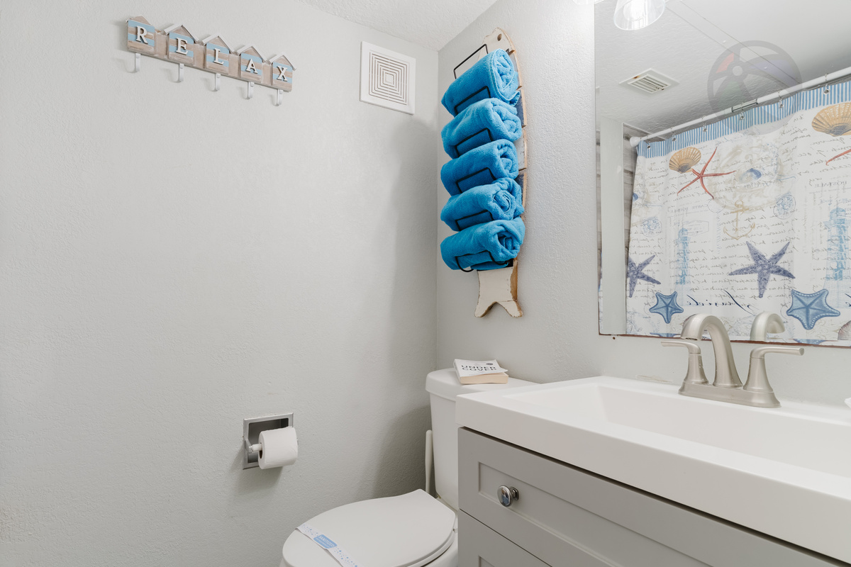 Restroom with fluffy towels