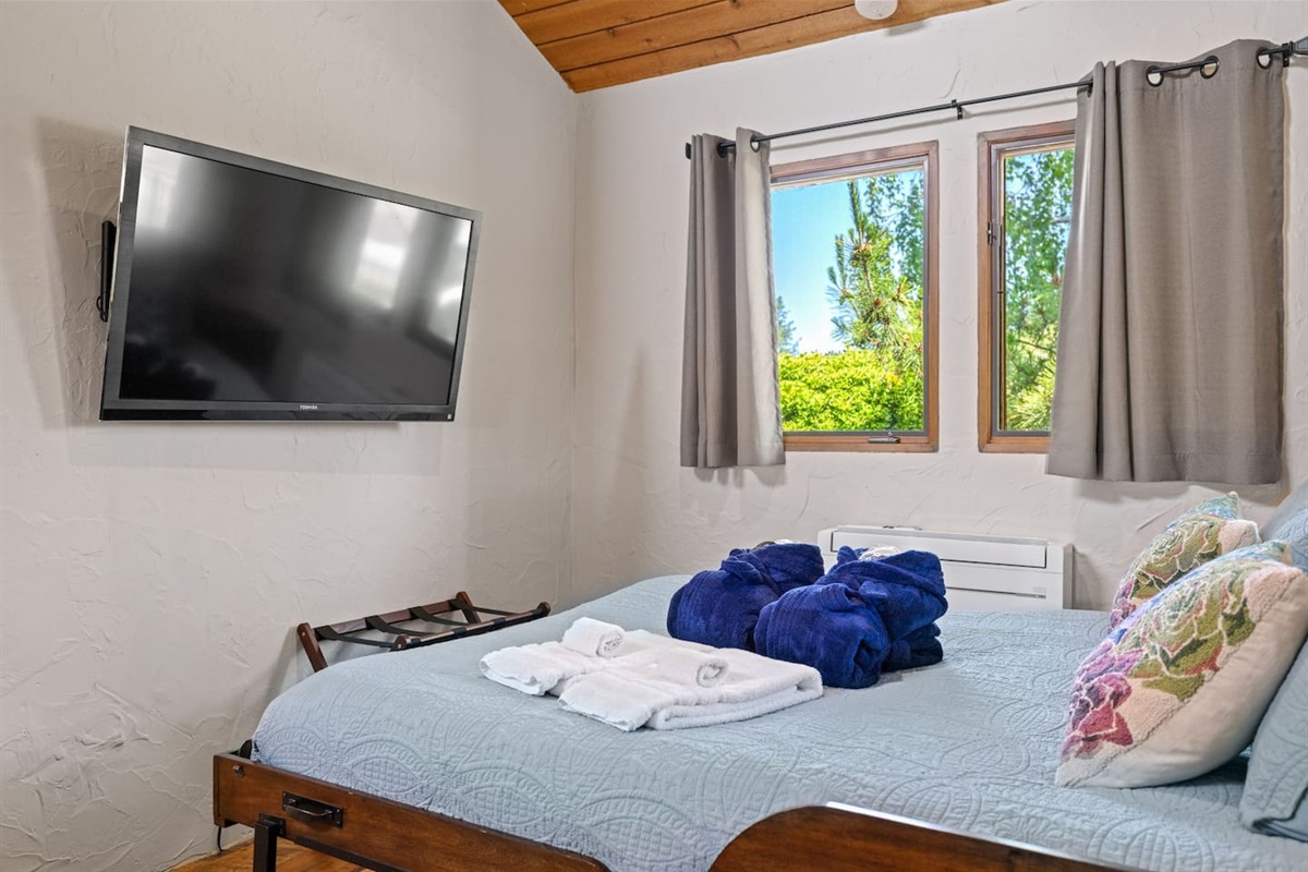 Guest bedroom queen bed