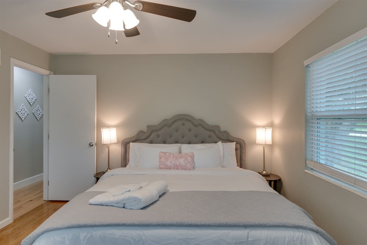King Bedroom #2 Treetop View