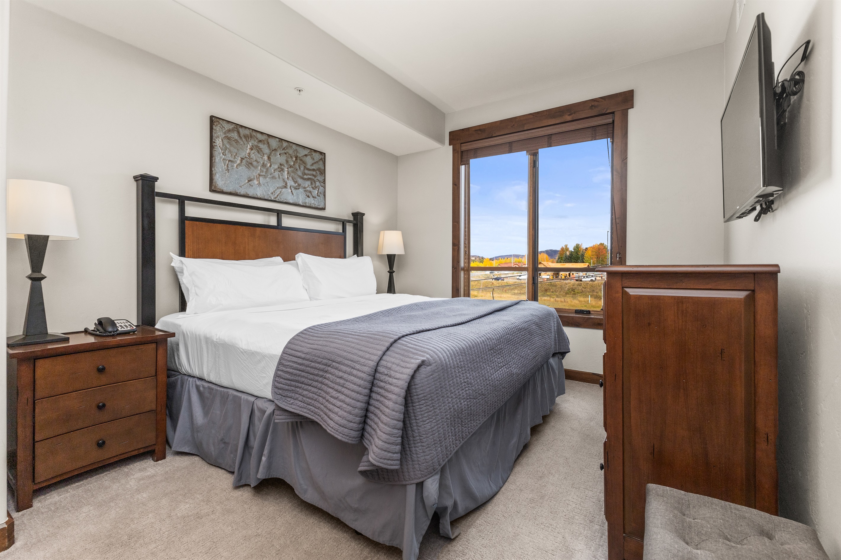 Ensuite Bedroom 2 | KingBed
