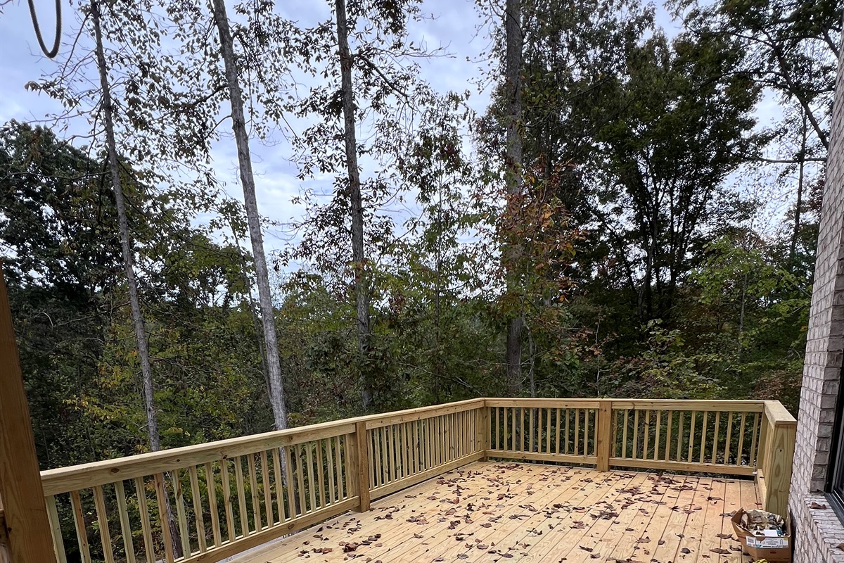 Huge deck on lower level.