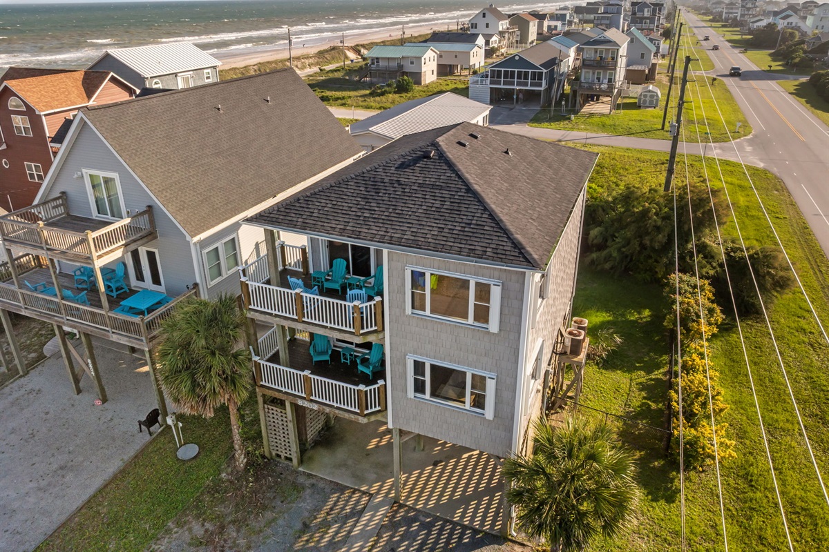 Charming coastal home with curb appeal and plenty of parking – welcome to your beach escape