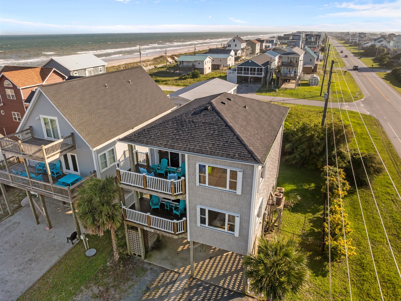 Charming coastal home with curb appeal and plenty of parking – welcome to your beach escape