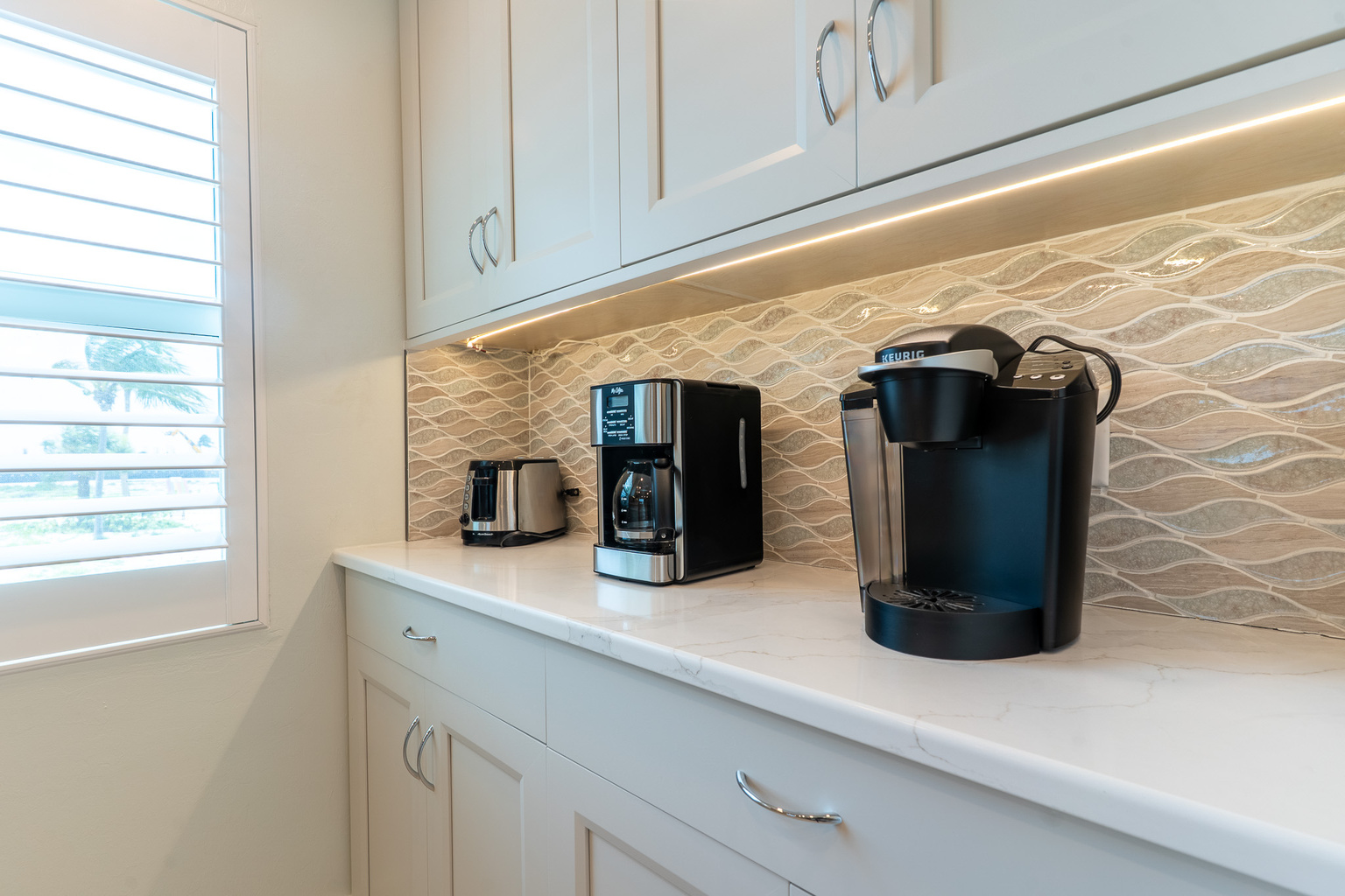 Keurig and Standard Coffee Pot