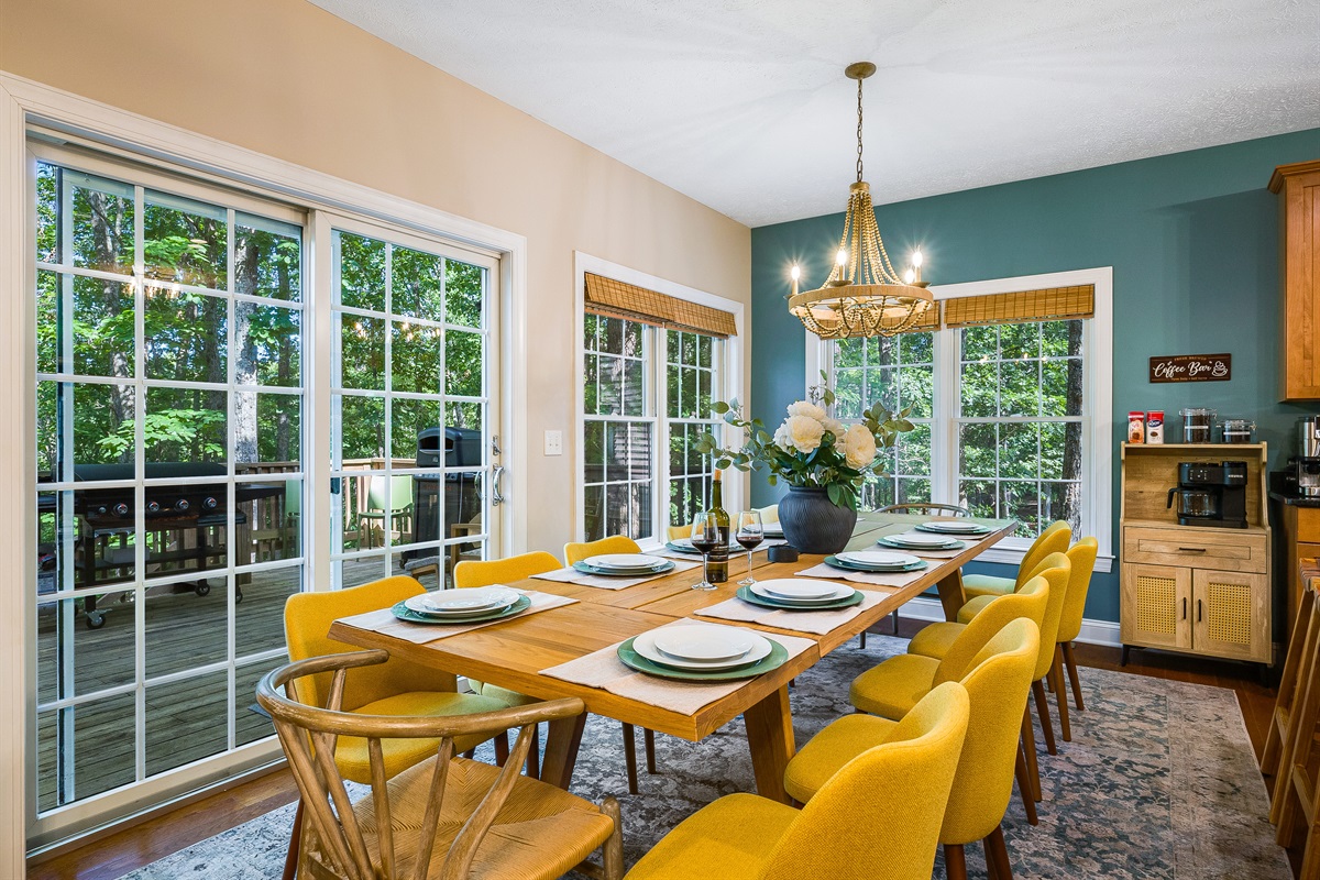 Gather around the table that seats the whole crew. With natural light, stylish décor, and a touch of mountain charm, mealtime becomes memory-making time.