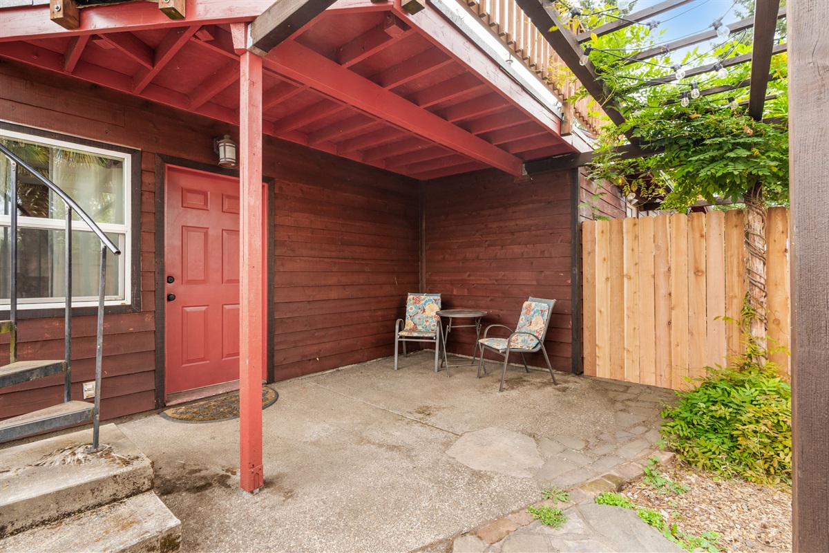 Private, fully fenced backyard