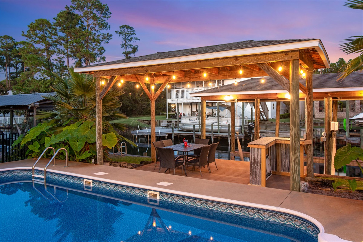Tiki Bar