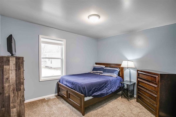 Newly Updated Smart Home 1 mile from ND & Eddy St, photo 15