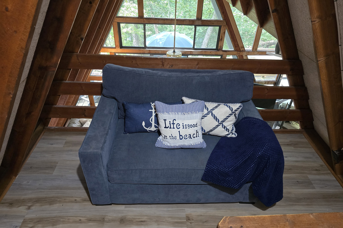 The open air loft is great for hanging out or extend the hid a bed for an additional sleeping spot for one of the kiddos