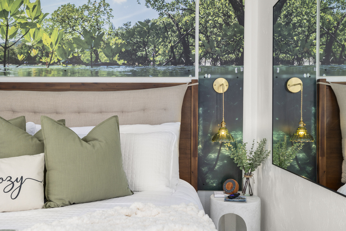 The 5th bedroom is the Mangrove themed room, with a king size bed, and of course a TV.