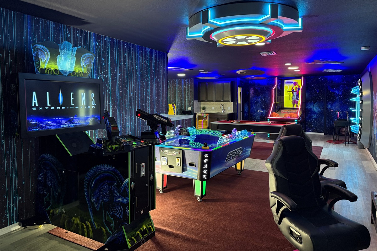 Aliens Exterminator Arcade Game -  And Xbox Video Console With TV