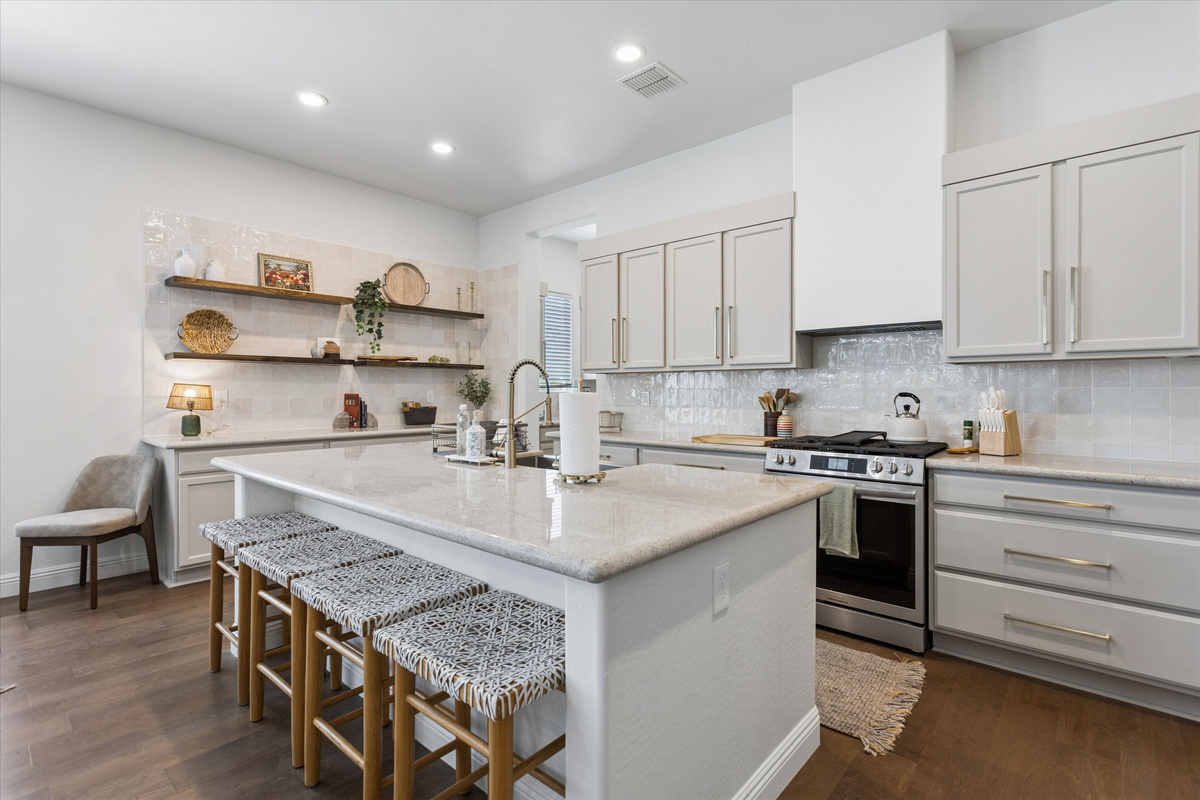 Modern Boho Retreat | 5BR/4.5BA | Near Westgate — Modern Boho Retreat | 5BR/4.5BA | Near Westgate, Glendale, Arizona — photo 21