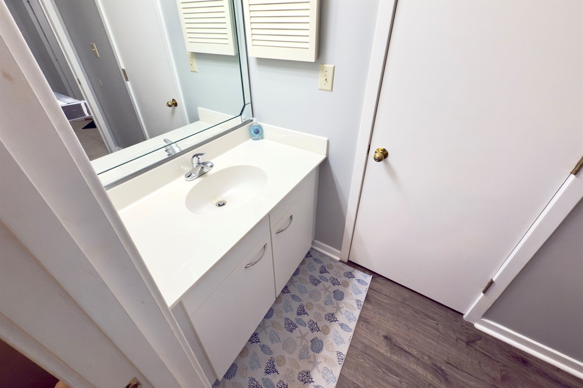 2nd Bathroom