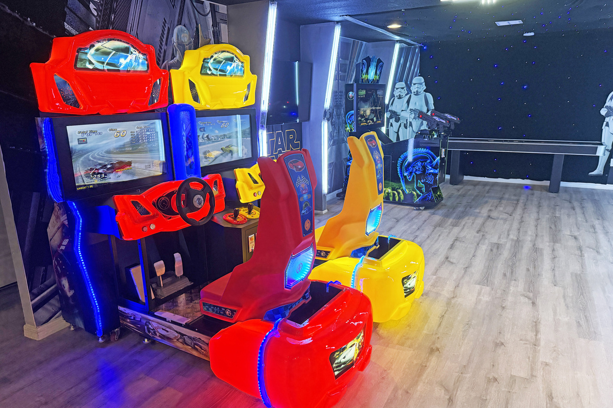 Welcome To Adventure Awaits 3!  Star Wars Theme NEW Arcade Game Room