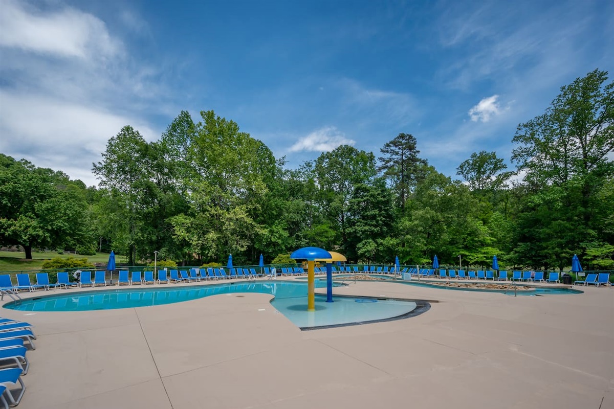 Resort access to private pool with lazy river
