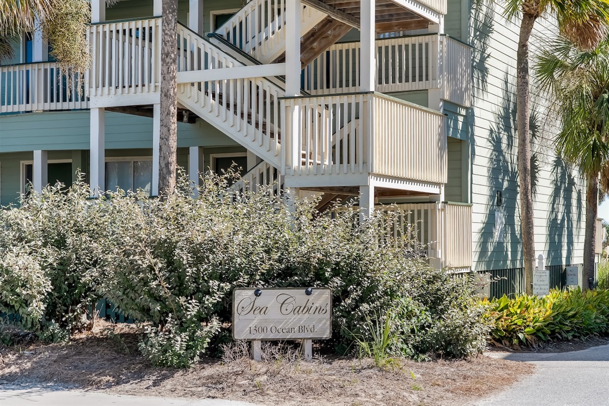Sea Cabins building C | Susu's Sea Cabin | 238C 1300 Ocean Blvd | Isle of Palms, SC | IOP Escapes