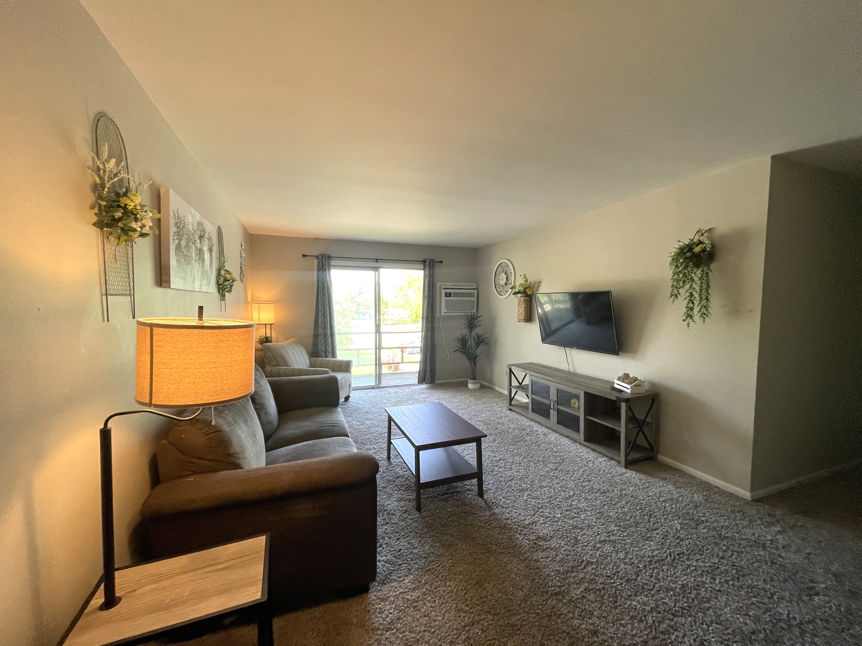 Living Room with 50" Smart TV