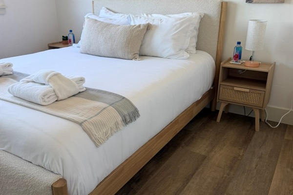 2nd Bedroom Queen Bed