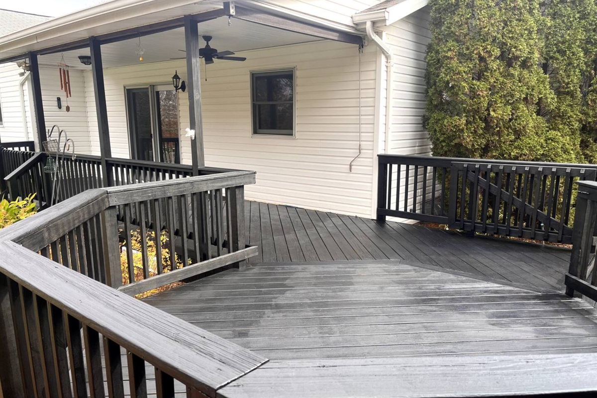 Large back porch (Furniture available--spring, summer, fall)