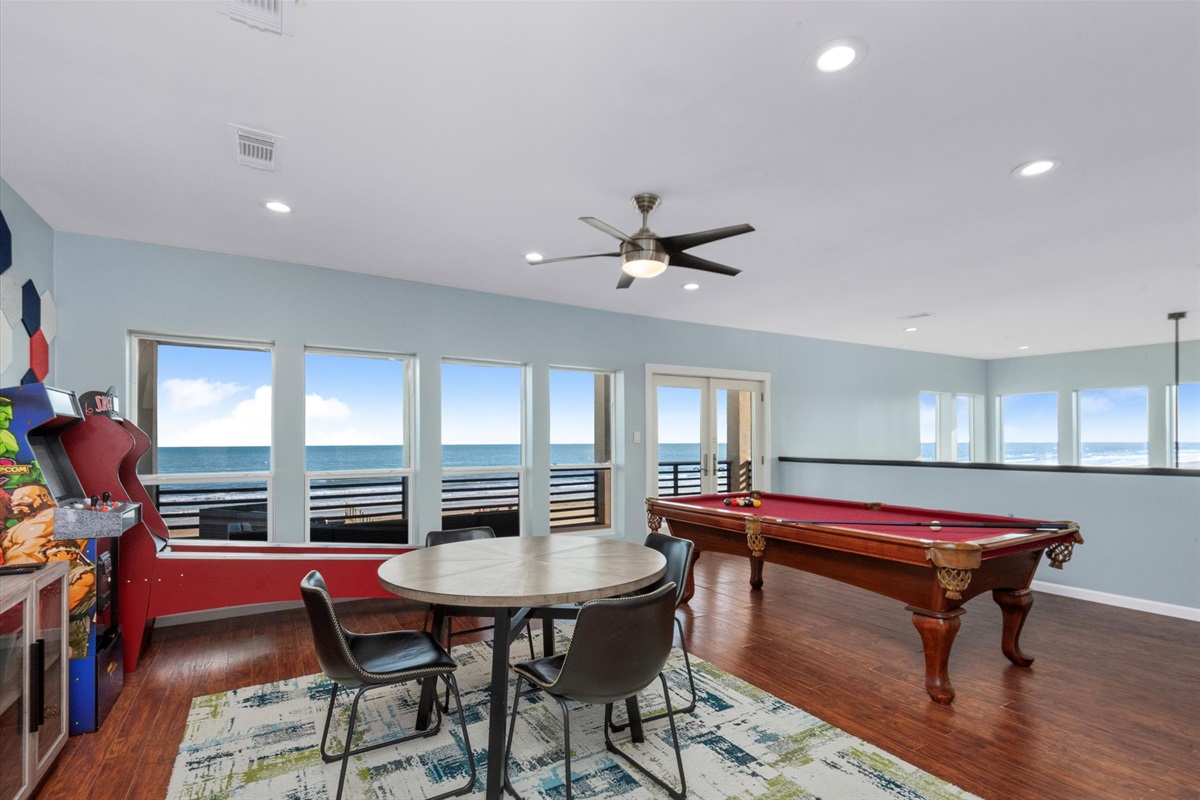 e383efe2210445a7a309b51461a54800 Large | Beachhouse | Texas | TX | Vacation Homes | Galveston | Crystal Beach | Kokomo | Breezy Days | Beachfront Elegance | Sunrise Serenity | Southern Sands Property Management, LLC