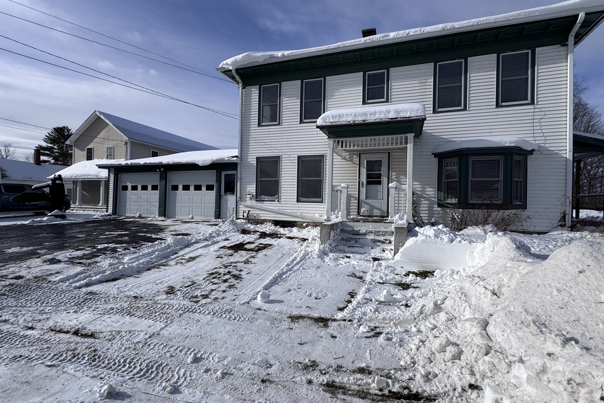 Exterior of the house as you pull up from the street