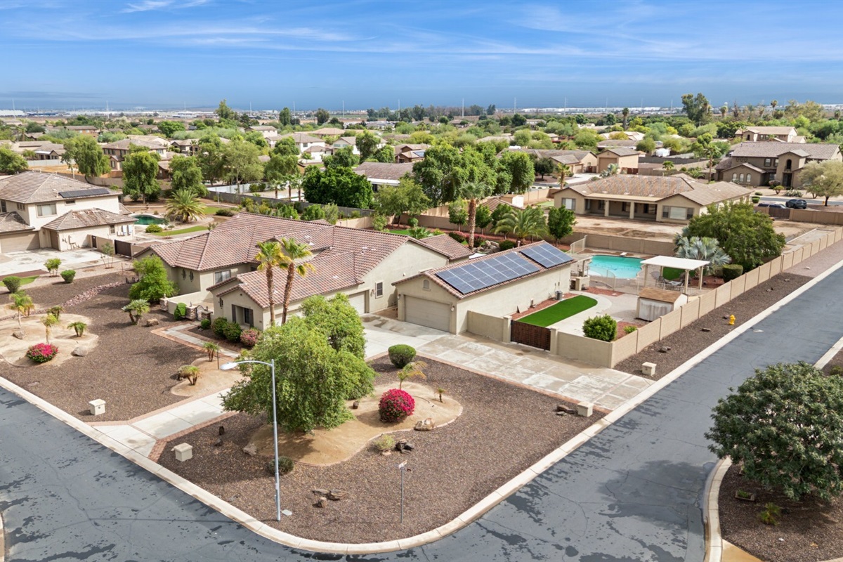 Desert Cove Escape | 5BR Retreat w/ Pool & Casita — Desert Cove Escape | 5BR Retreat w/ Pool & Casita, Surprise, Arizona — photo 84