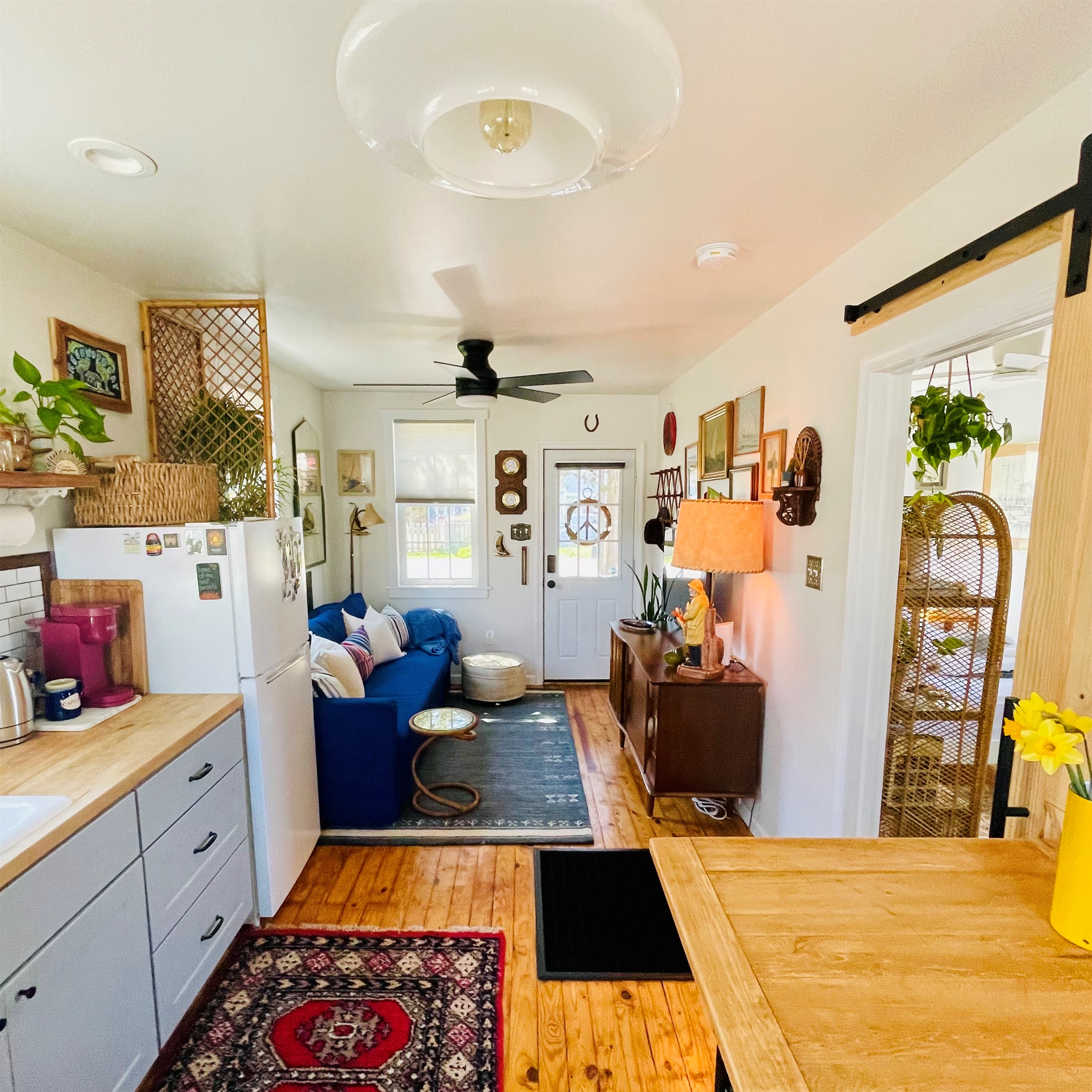 Kitchen looking into the living room.