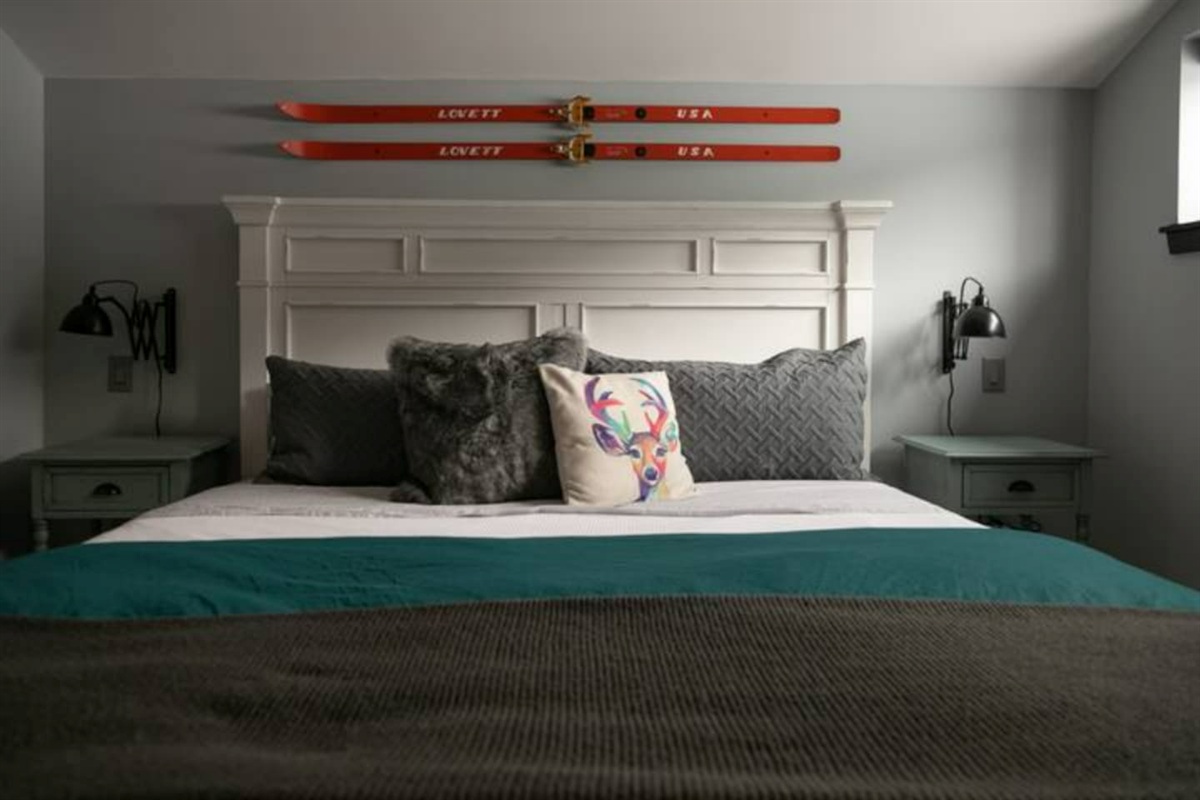 Primary Bedroom - King bed