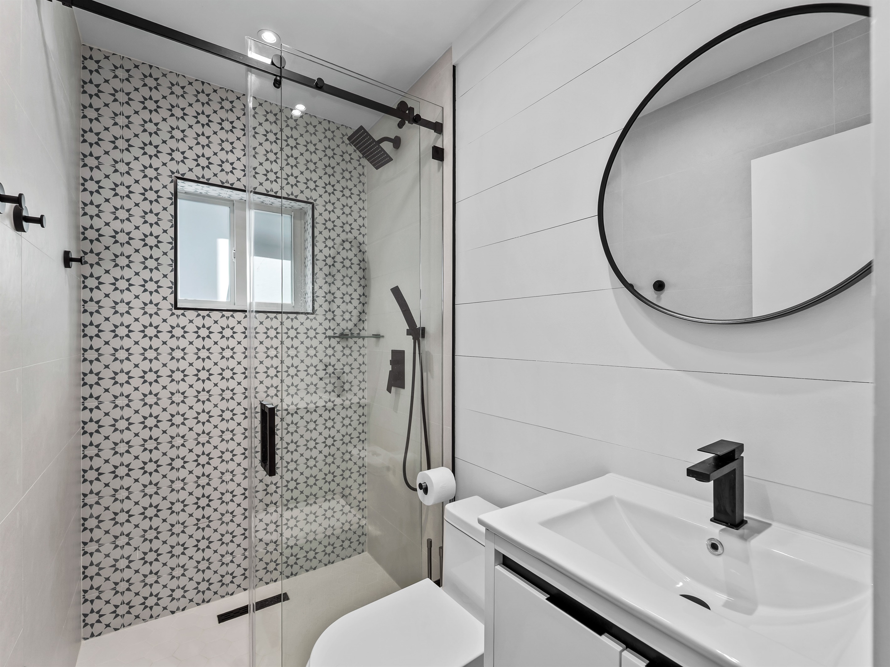 Bathroom 2 - Full Bathroom 
