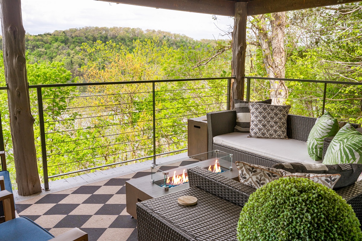 Gather, unwind, and settle into the warmth of Cliff Haus.