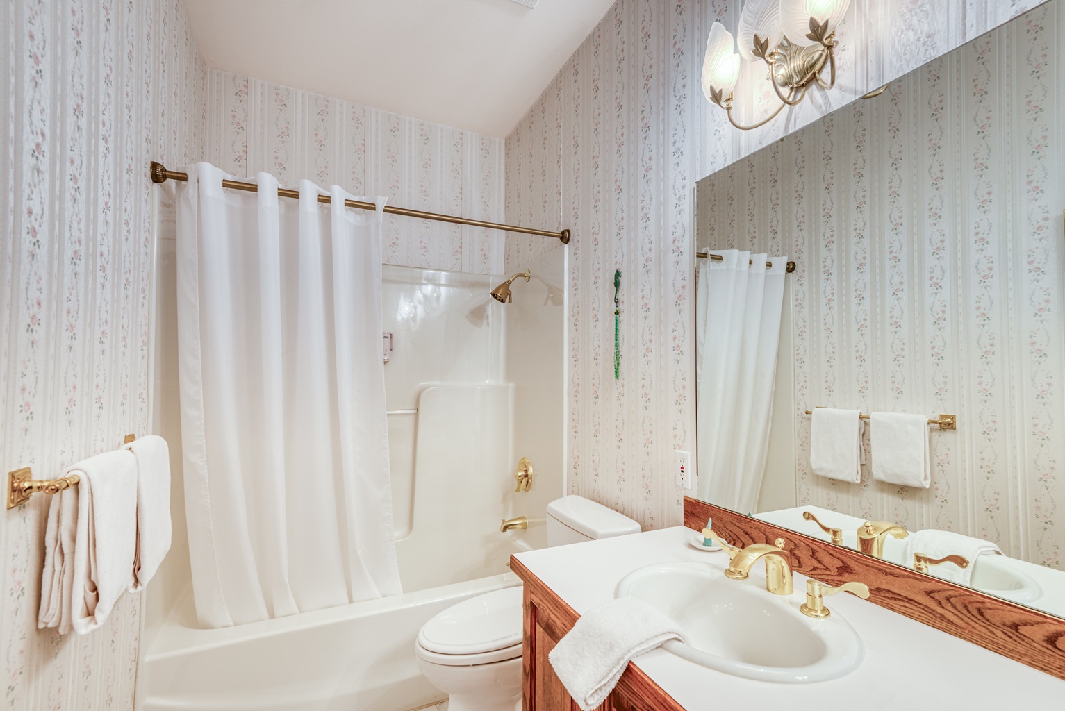 Guest Bath - Tub/Shower