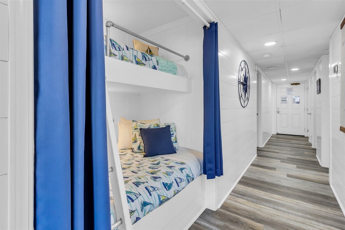 Bunk nook
