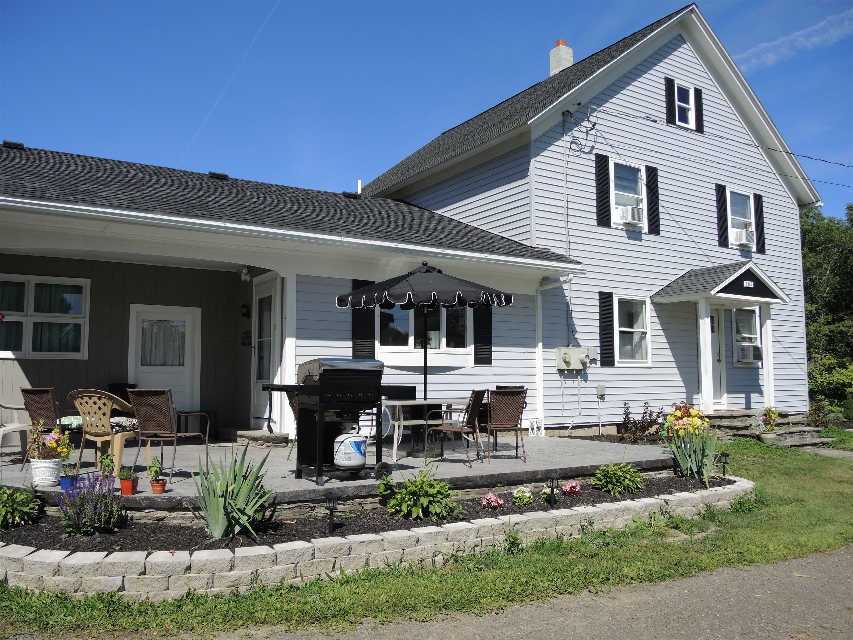 Ark Place patio w/ outdoor dining
