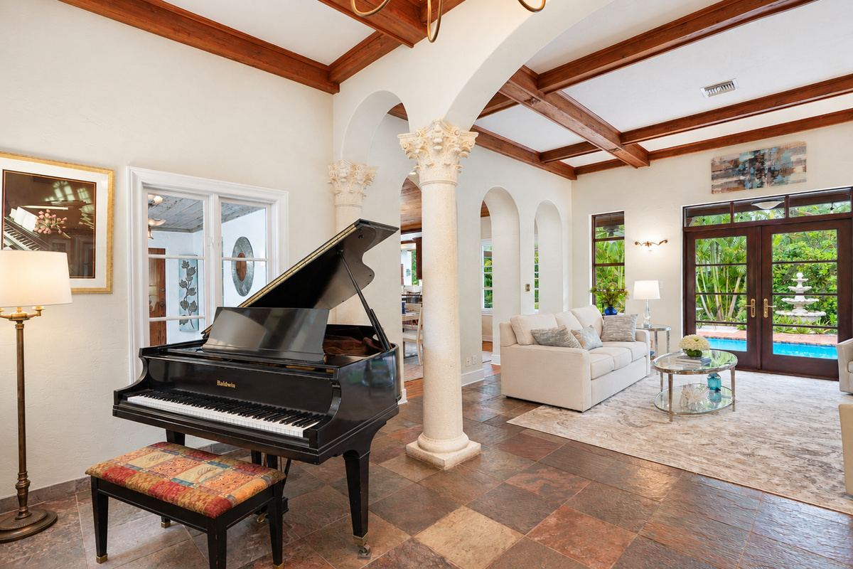 Baldwin Piano