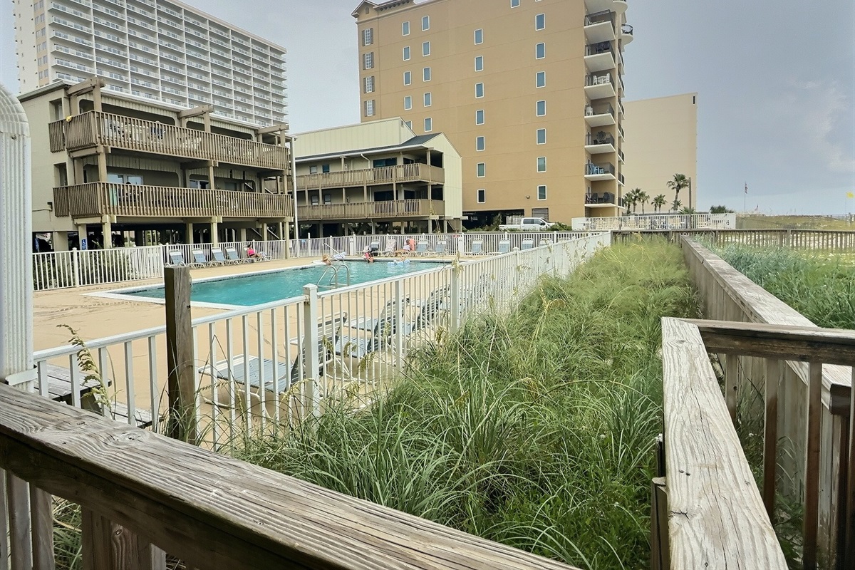 Beachside Pool