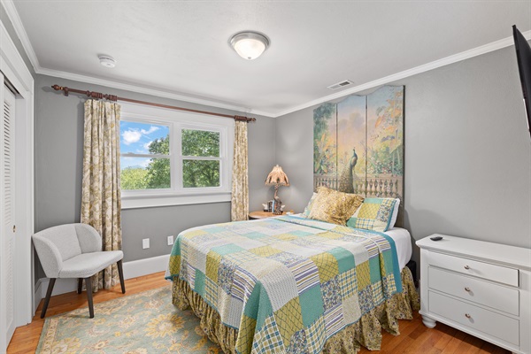 Bedroom #2 - Custom Artwork Headboard w/ Walk-In Closet & Mountain Views