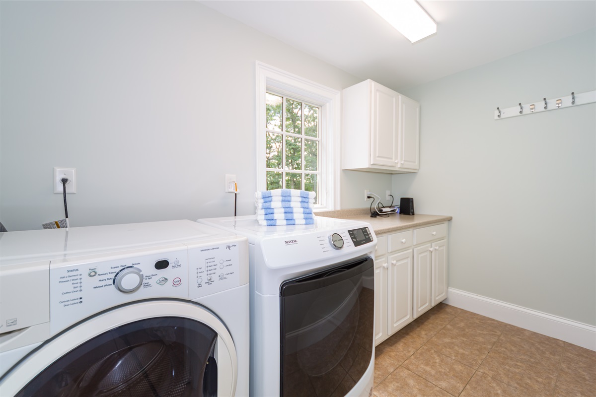 In-unit washer and dryer for easy, worry-free stays.