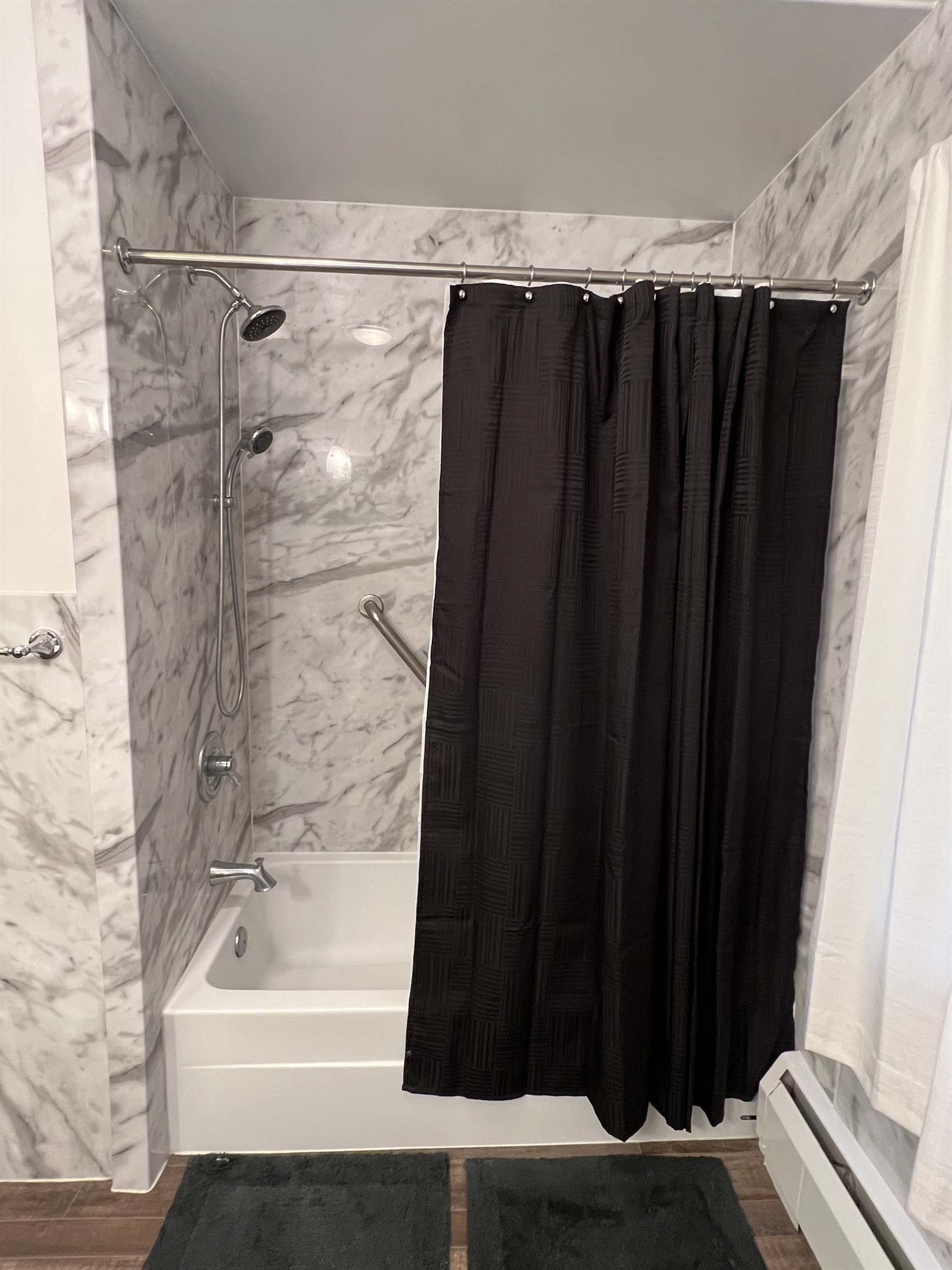 Renovated bathroom with tub/shower