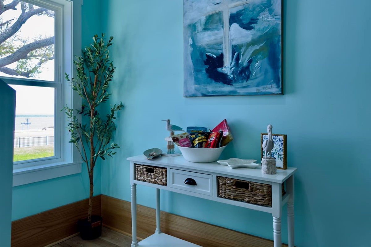 Enjoy a bright, coastal nook with charm and thoughtful touches.