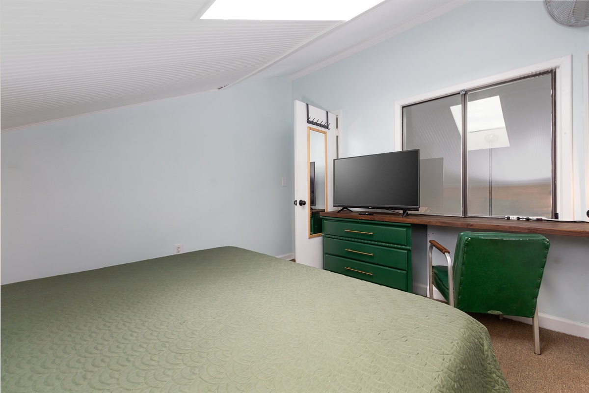 Dedicated workspace in loft bedroom