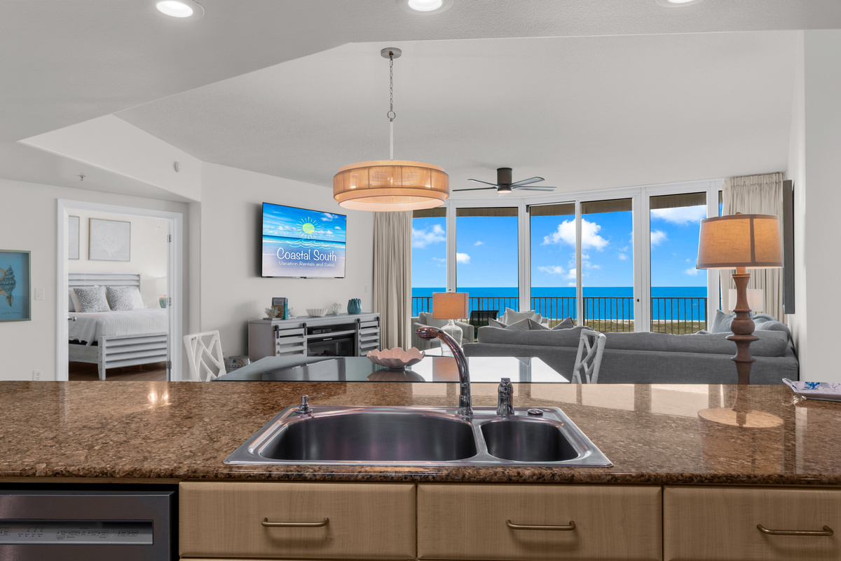 Kitchen in to LIving Room