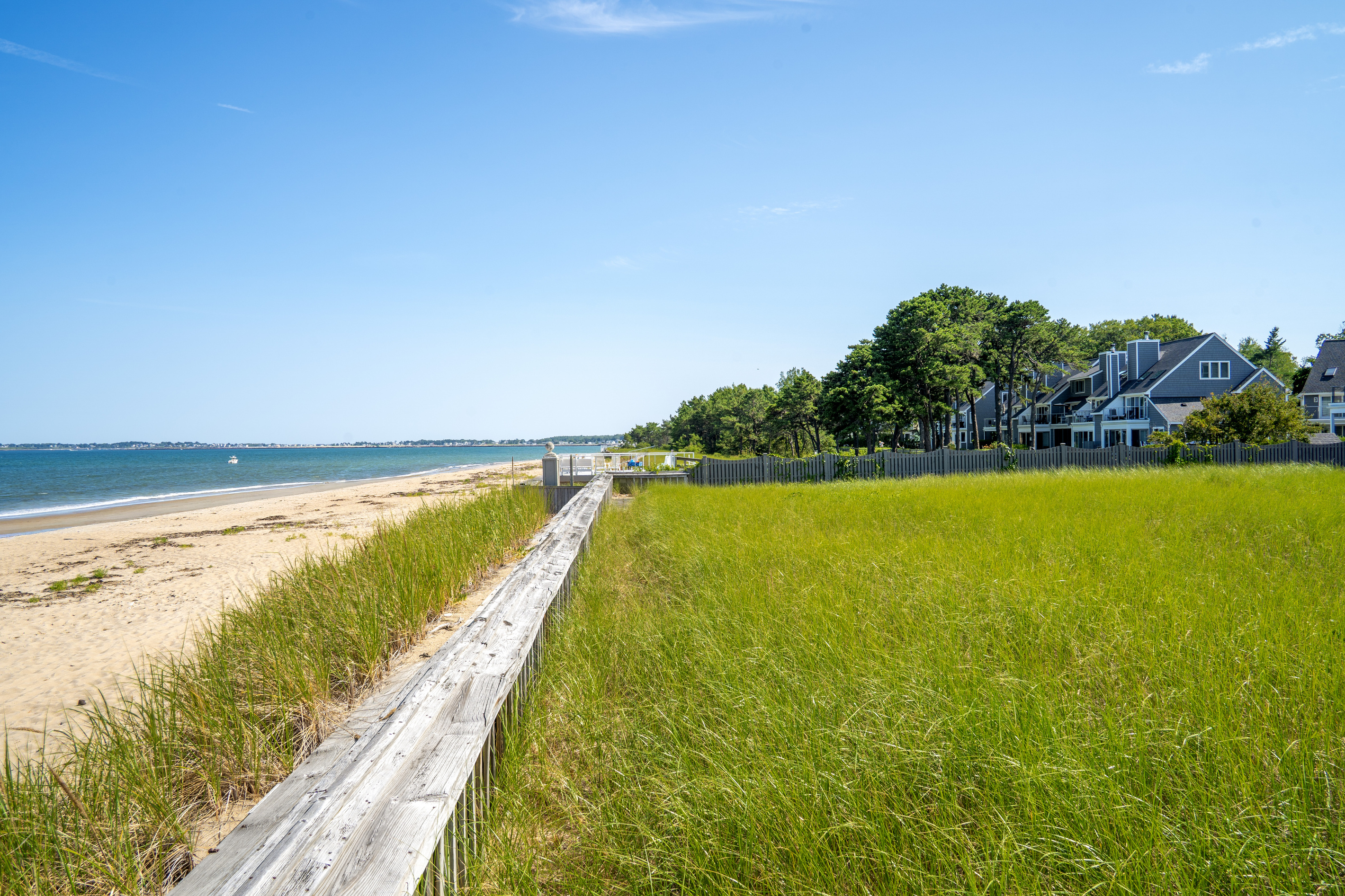 Endless coastal scenery, soft sand, and ocean views make this the perfect setting for a seaside getaway.