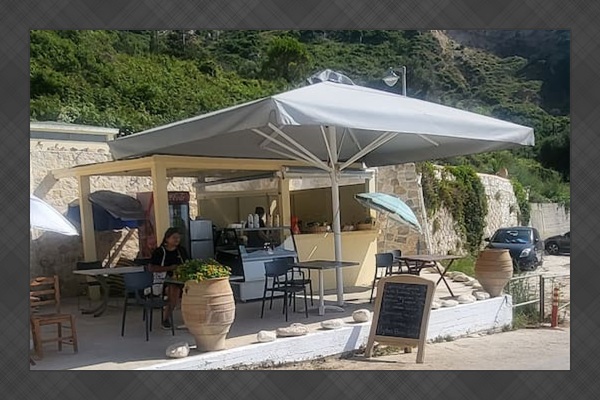 Stop for a bite eat on the way to the beach